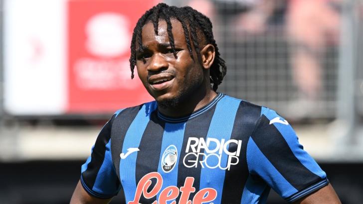 Ademola Lookman looks on during a game for Atalanta - back him to score against Napoli